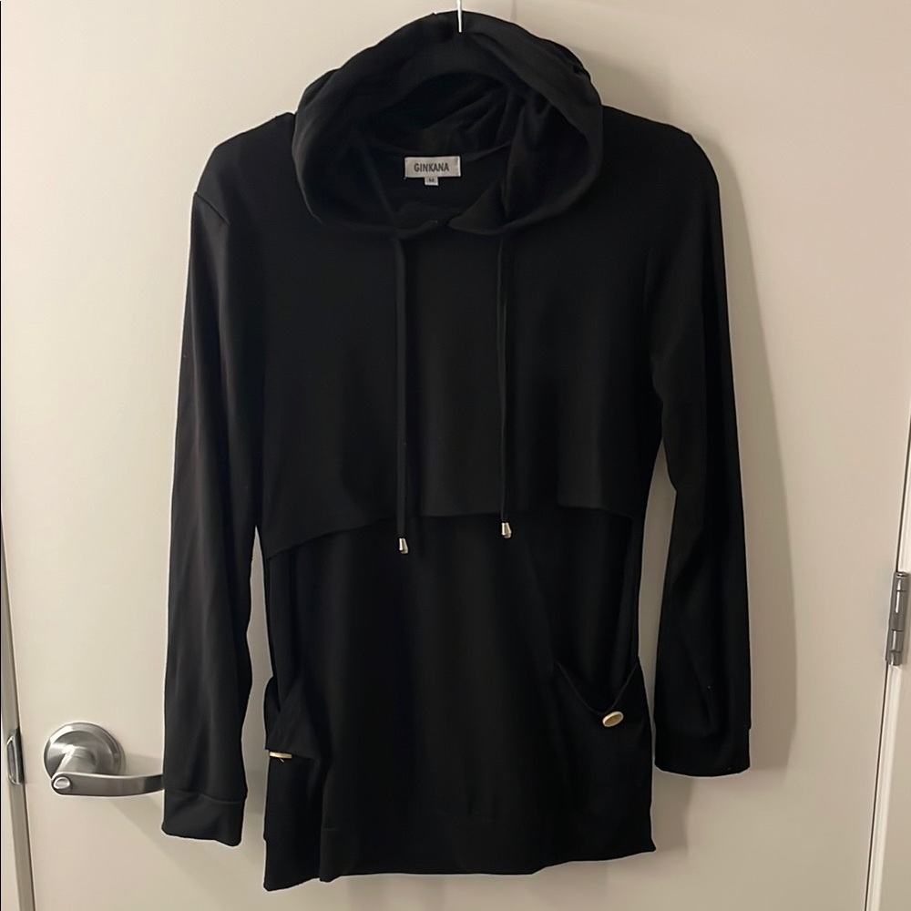 Black nursing hooded shirt